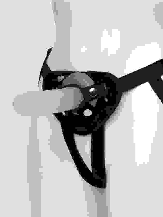BASICS Strap-On Harness Kit 6 Inch, Clear, hi-res